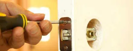 Affordable Locksmith Services South Amboy, NJ 732-898-6604 - 24-hour-lock-key-01
